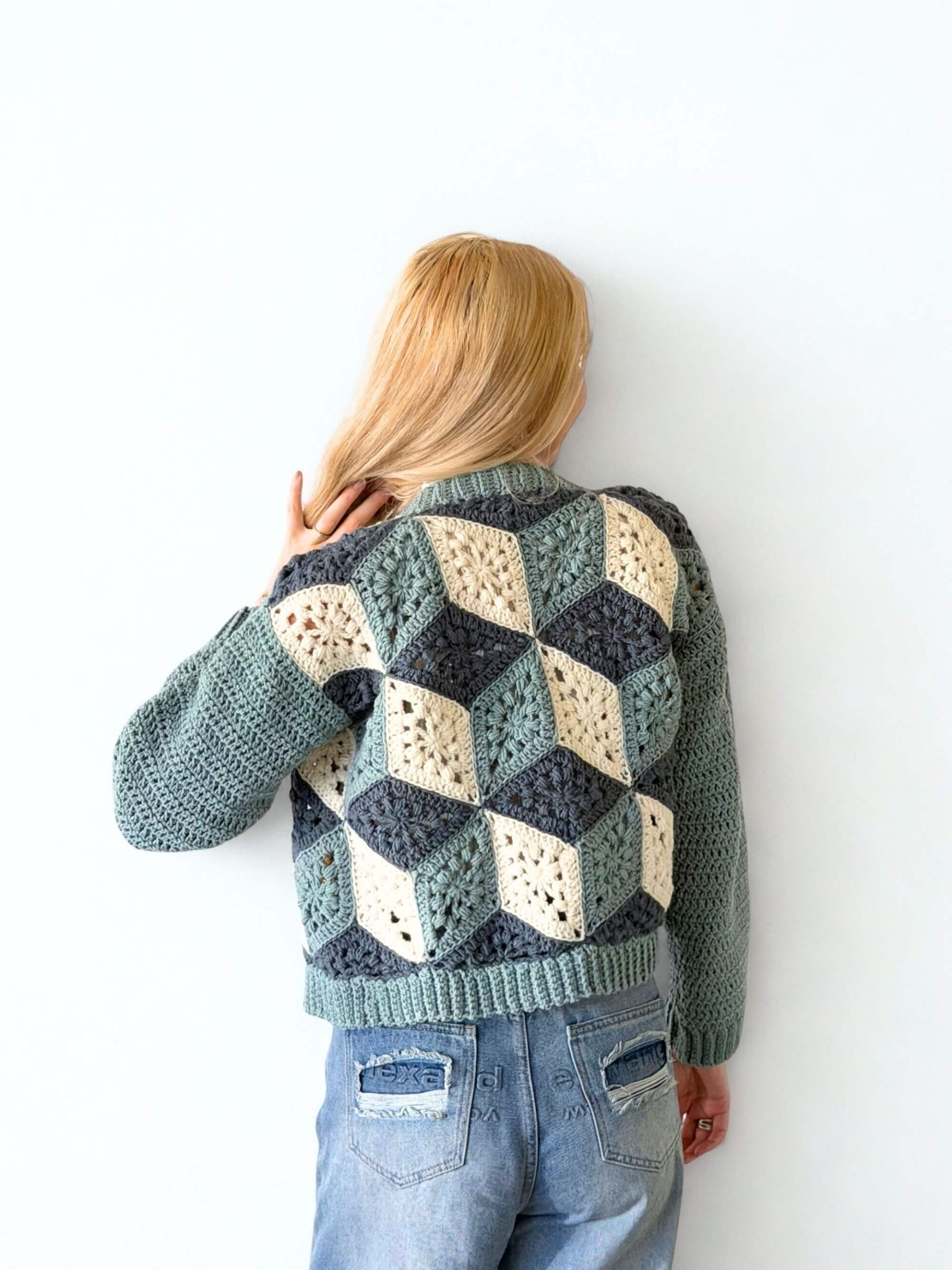 3D Cube Cardi - Free Crochet Pattern + Video Tutorial